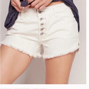Free People White Run Away Slouch Button Raw Shorts Size 24